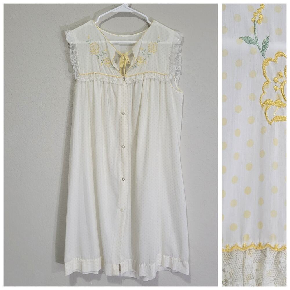 Vintage Nightgown S / M White Yellow Polka Dot Embroidery Lace Summer Sheer
